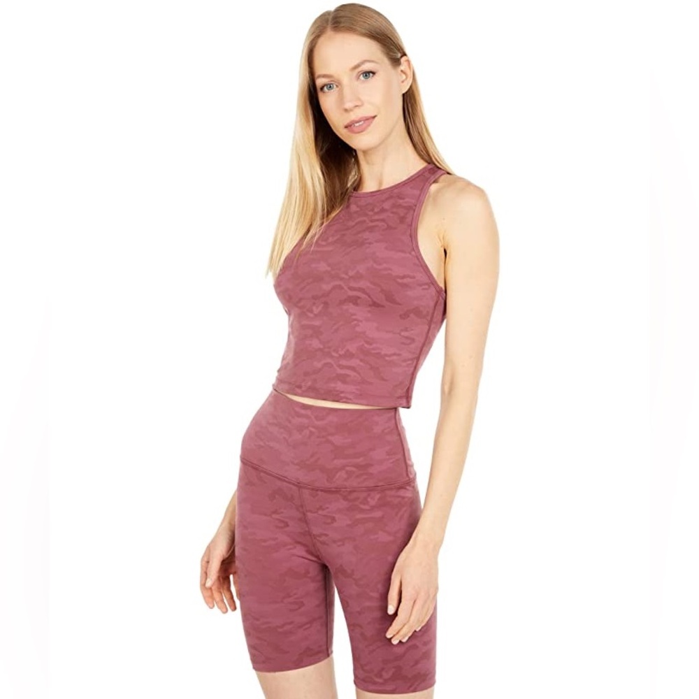 Beyond Yoga Studio Cropped Tank Burgundy Camo Print Size XS